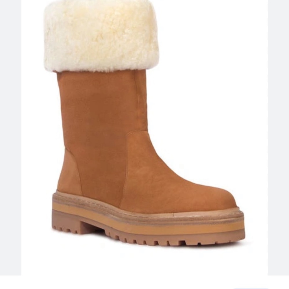 Studio Dixie boots Color tan Size 8 New w/out box